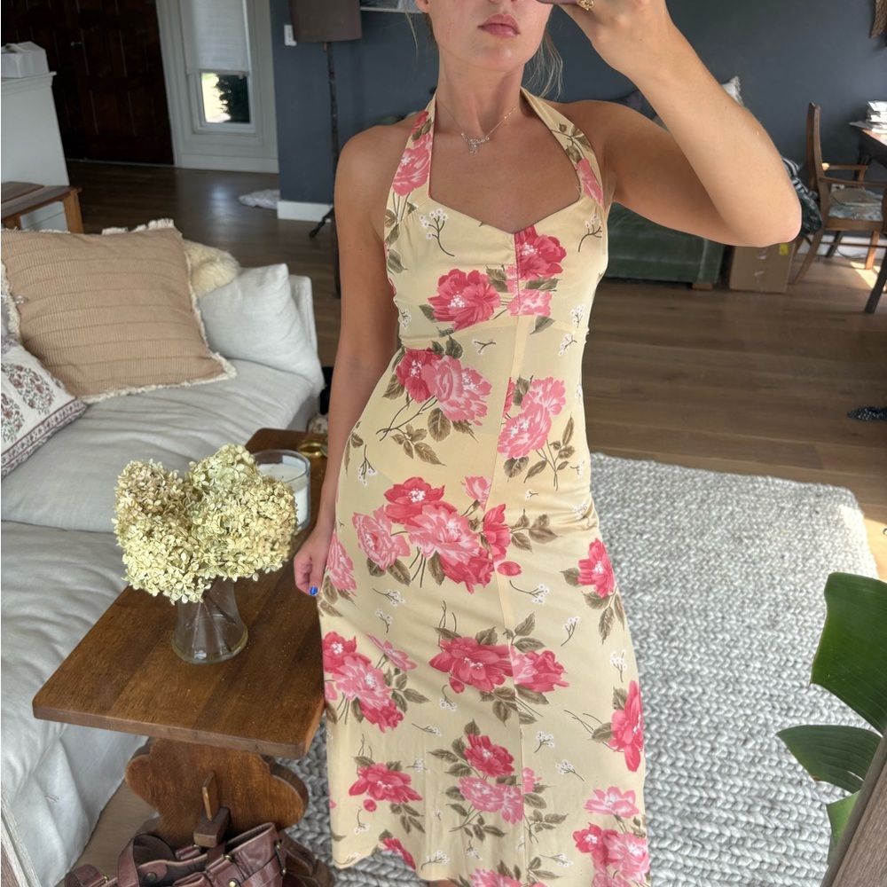 Floral Halter Dress with Pink and Cream Design - Picture 5 of 7